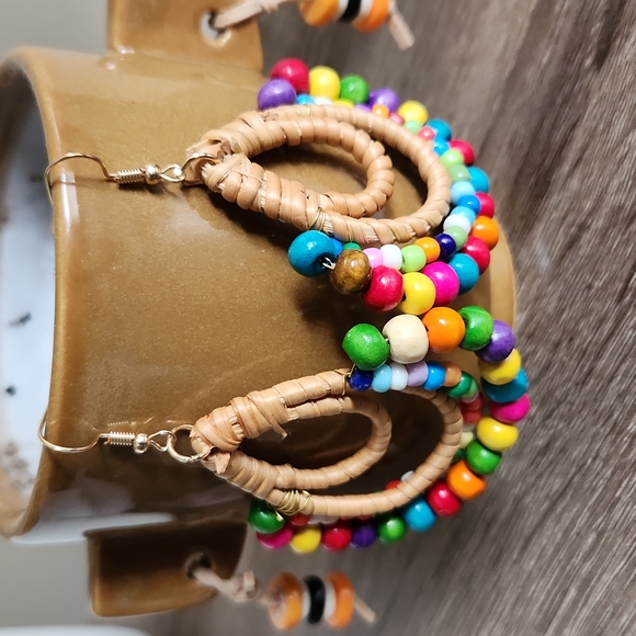 ๐Wooden Bead Boho Statement Earrings - Picture 2 of 5